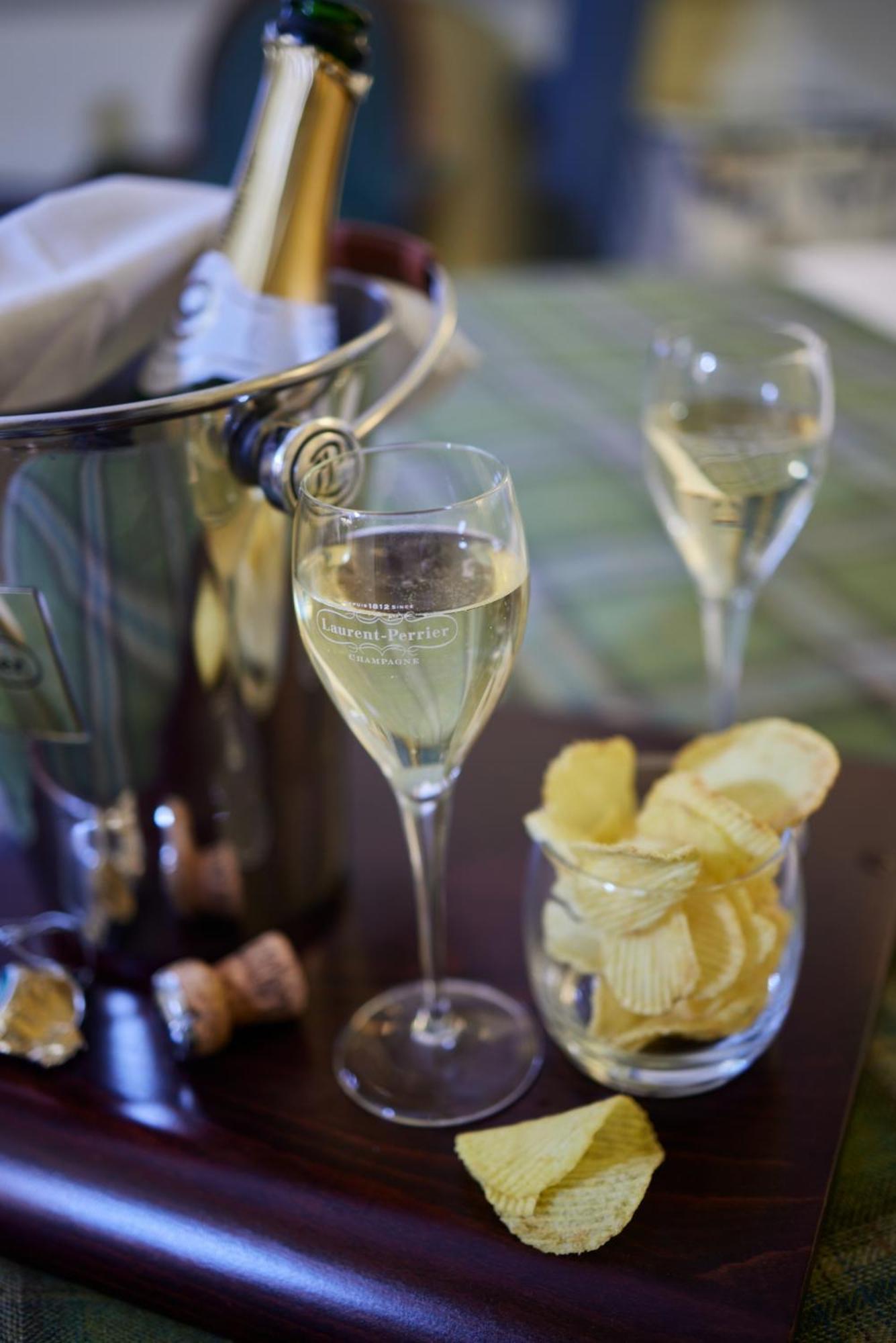 Le Relais Montmartre Parigi