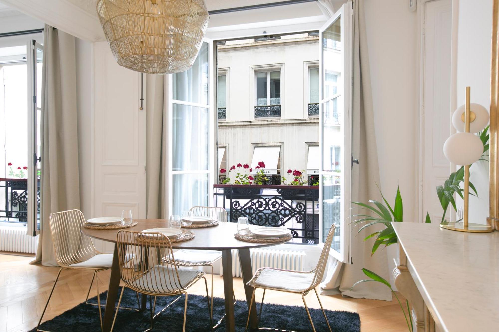 Apartment Classy 2 Bedroom - G03 *
