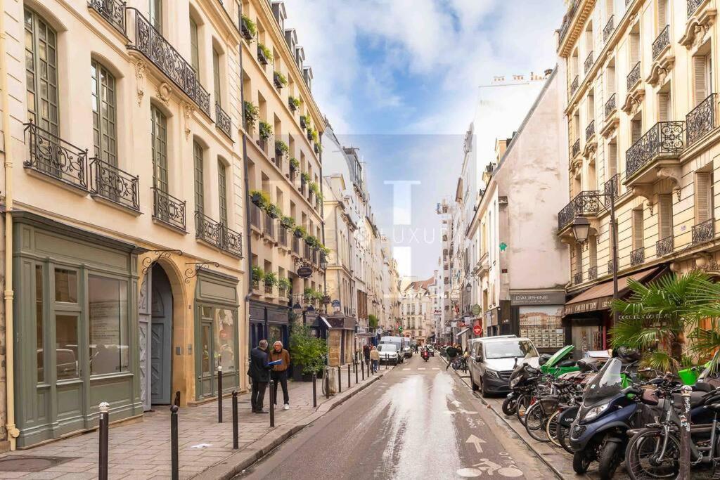 Appartamento Dauphine Saint Germain 6th Arr 2bedrooms Parigi