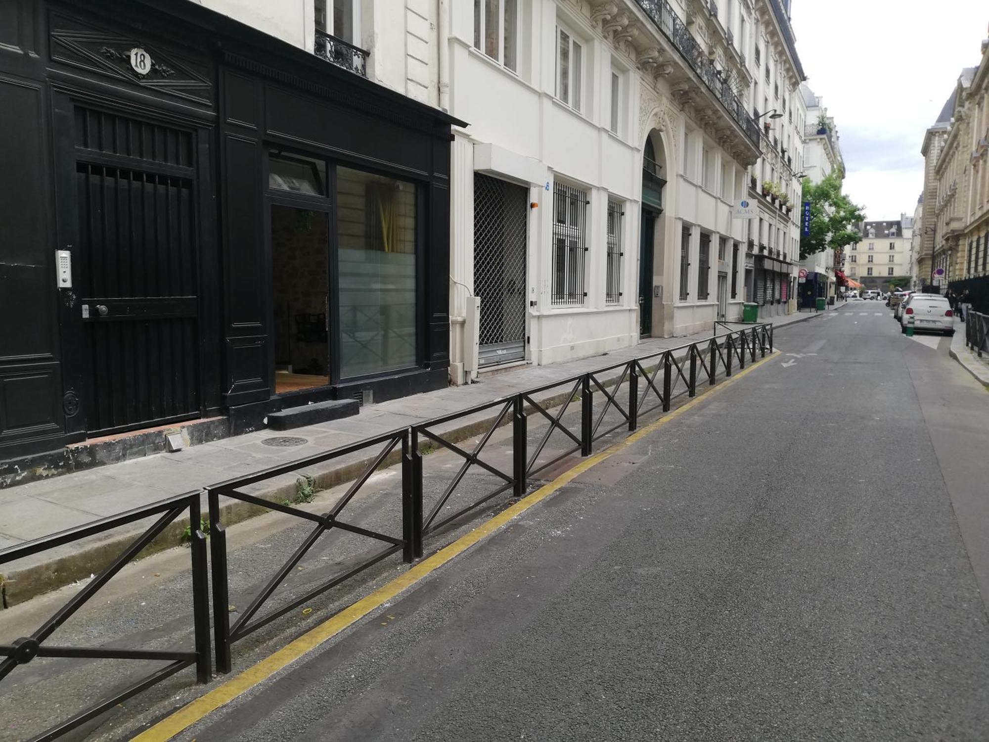 Apartment Les Freres Montgolfier - Le Marais - 80 M2