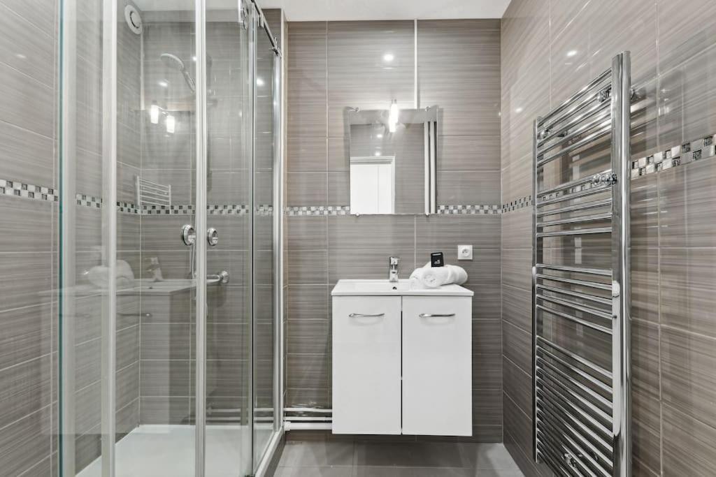 Elegant Et Design Apartment Paris