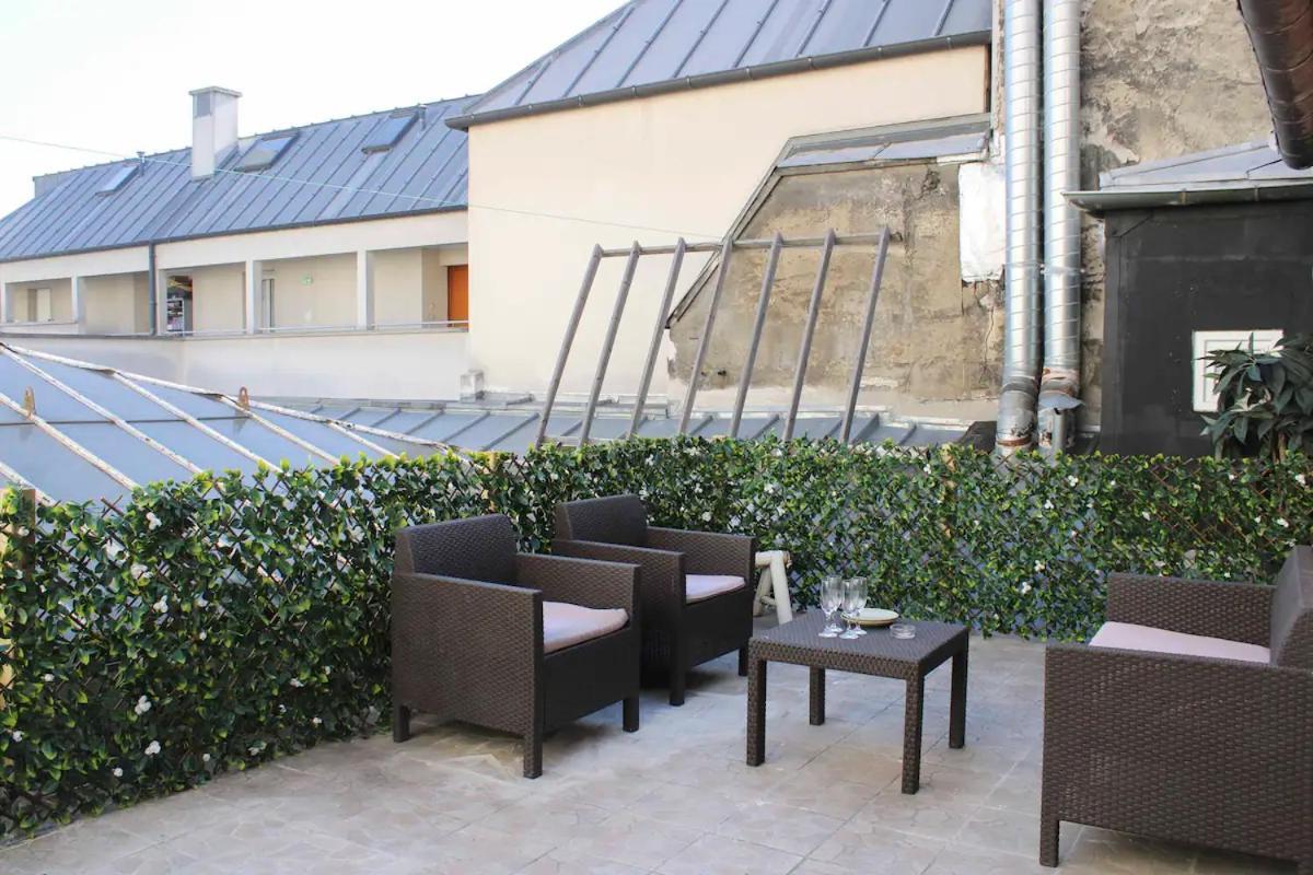 Apartment Luxueux Avec Terrasse Vue Sur Tout - Opera - Grands Boulevards - Republique - Musee Grevin - 6 Personnes *