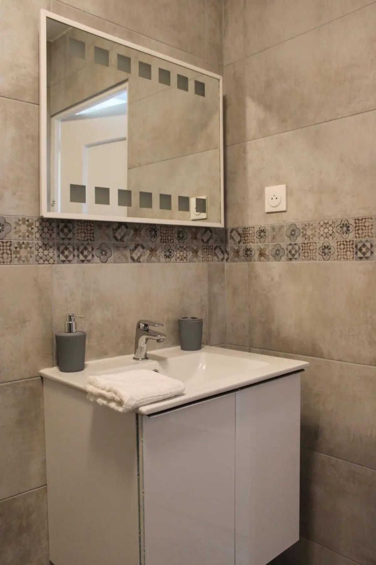 Apartment Luxueux Avec Terrasse Vue Sur Tout - Opera - Grands Boulevards - Republique - Musee Grevin - 6 Personnes *