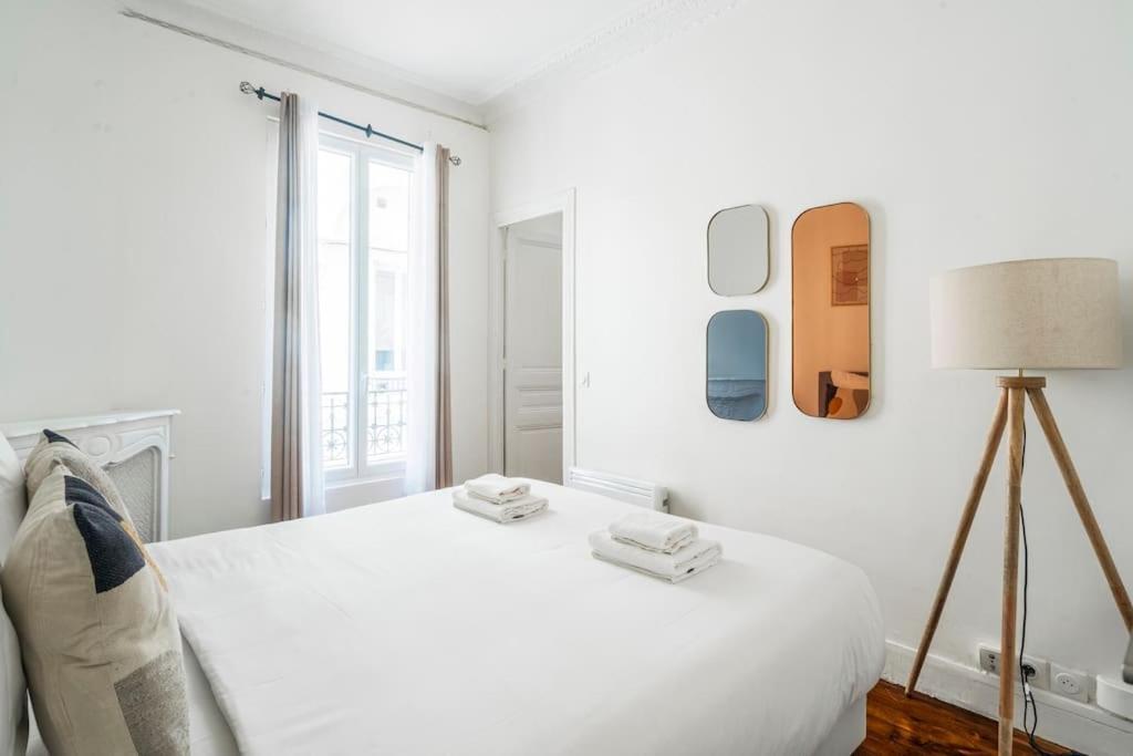 Blue 1 Bedroom #montparnasse #alesia Parigi