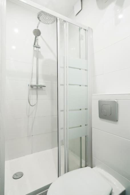 Blue 1 Bedroom #montparnasse #alesia Appartamento Parigi