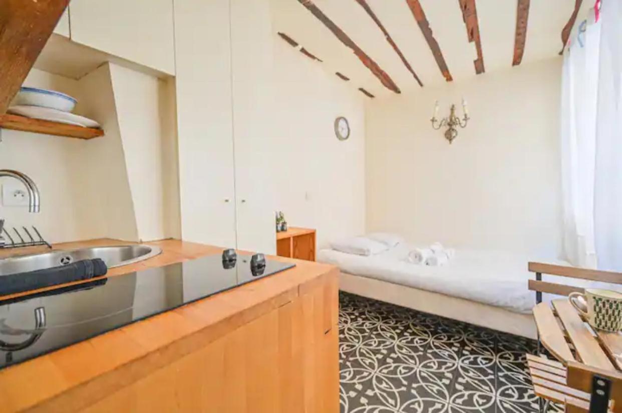 Studio Cosy Dans Le Marais Appartamento Parigi