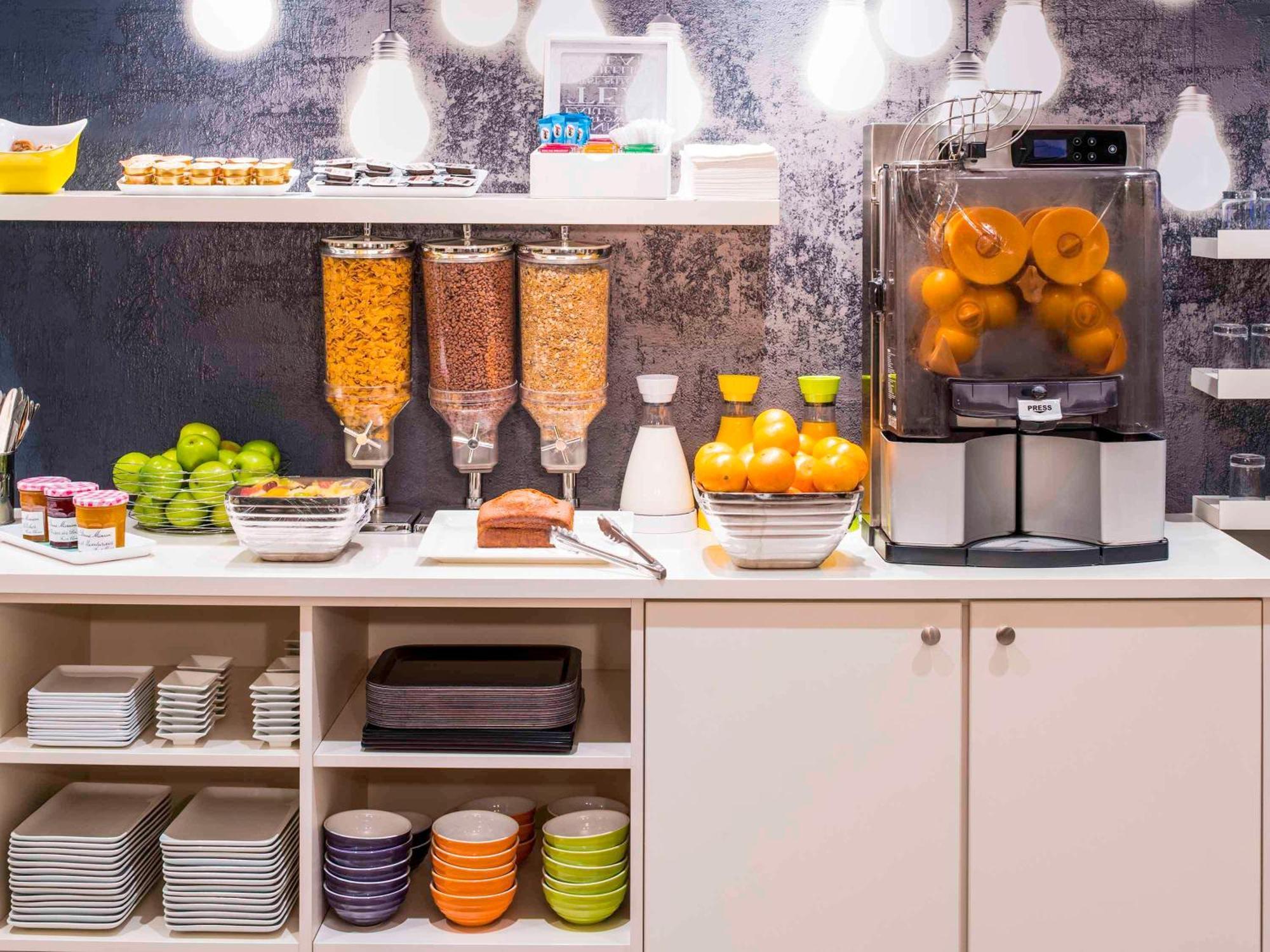 Ibis Styles 15 Lecourbe 3*
