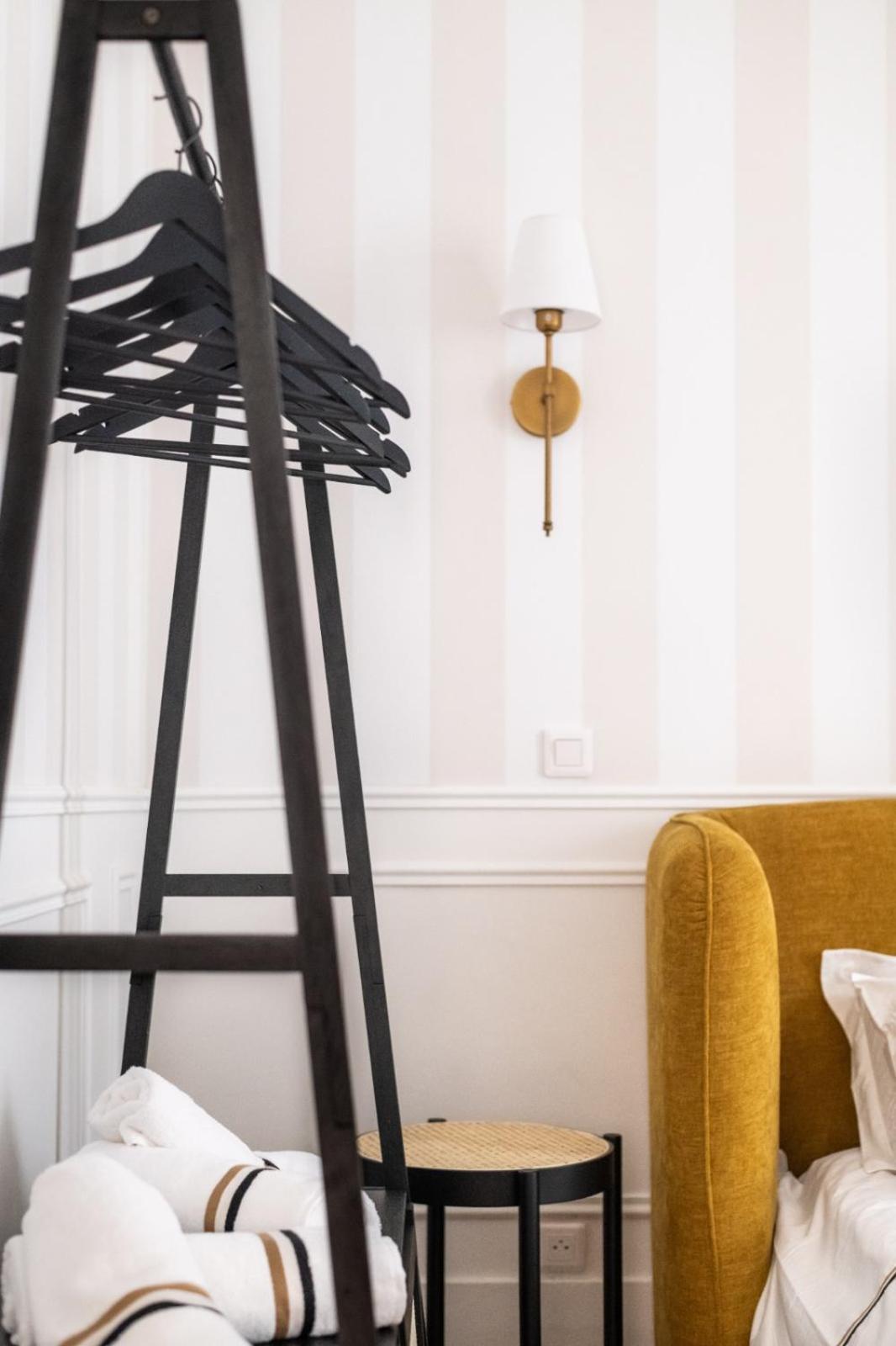 Charming Parisian Flat Near Eiffel Tower Appartamento *