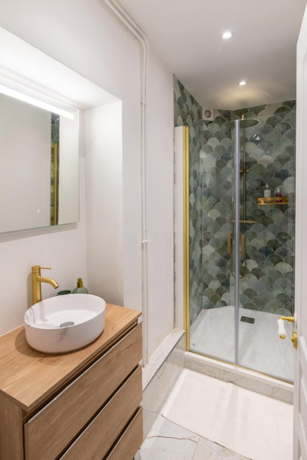 Appartamento Charming Parisian Flat Near Eiffel Tower