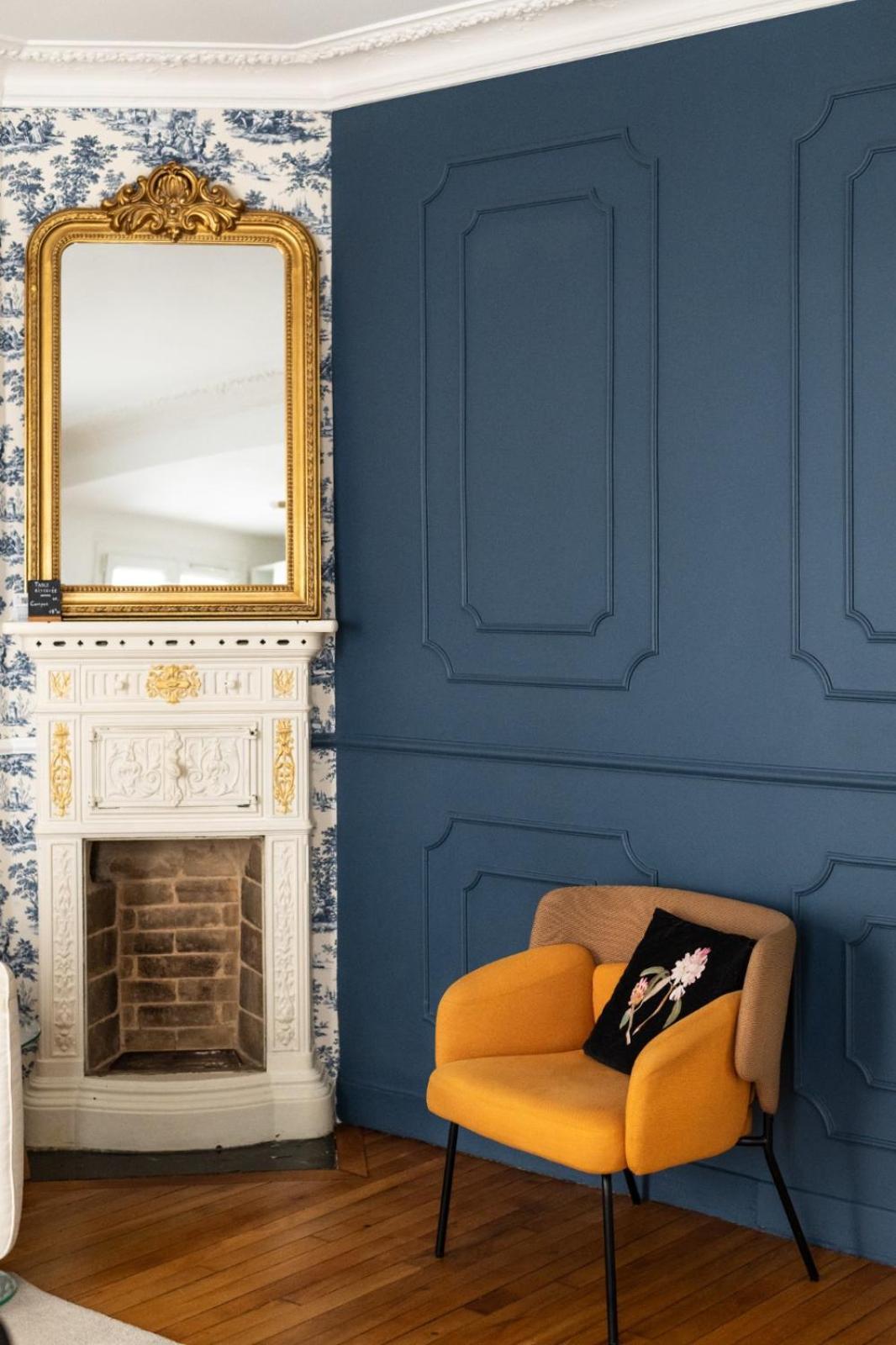 Charming Parisian Flat Near Eiffel Tower
