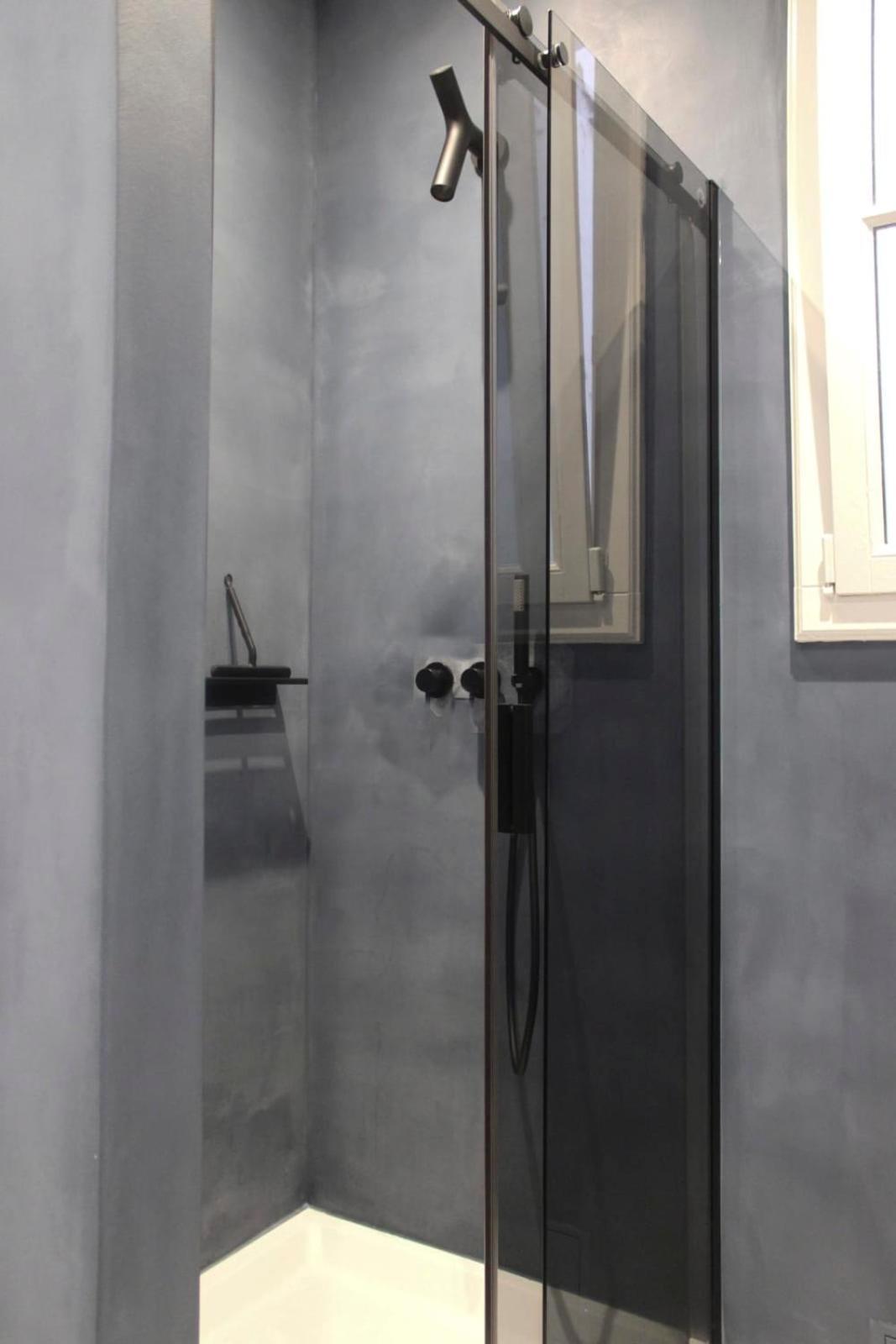 Appartamento Charming 2-bedroom In The 16 *