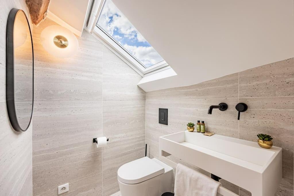 3 Bedrooms Sacree Coeur Place Du Tertre Montmartre * Paris