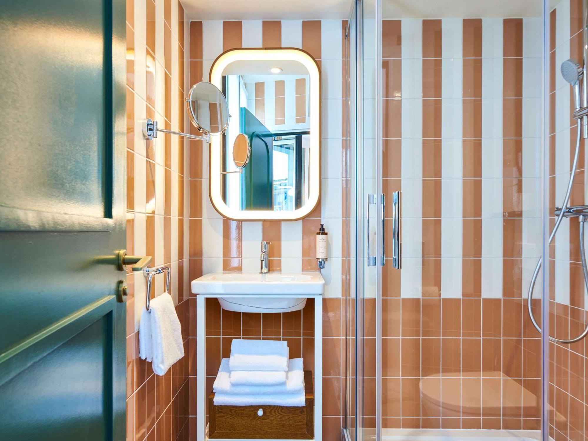 Ibis Sacré Coeur 18ème Hotel 4*