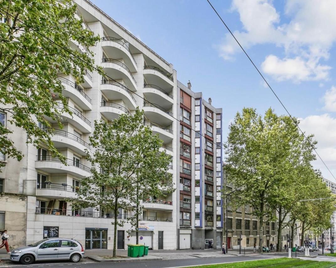 Apartment In With View, 15min Direct To Center *