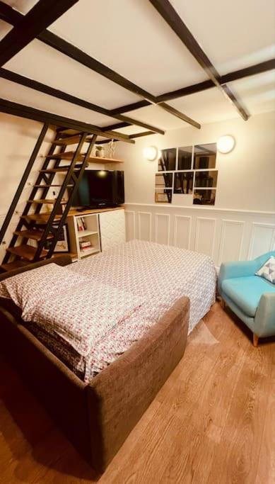 Appartamento Duplex Au Coeur Du Marais, 4th Arrondissement *