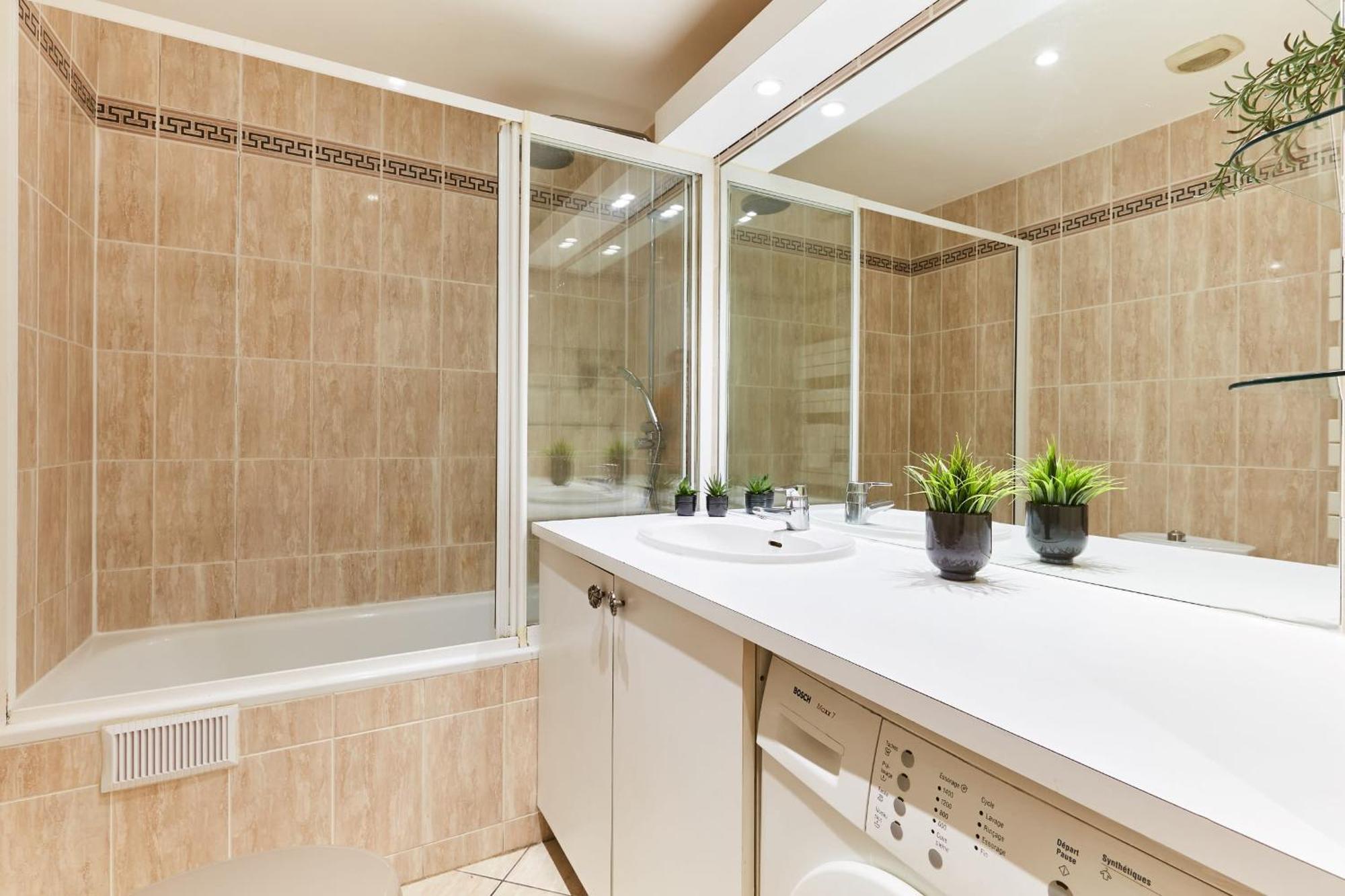 Latin Quarter - 1br With Balcony - Cityapartmentstay Appartamento Parigi