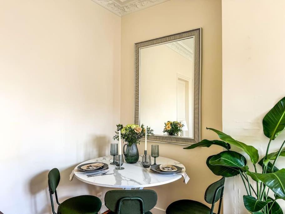Chic Entre Histoire Et Modernite Appartamento *
