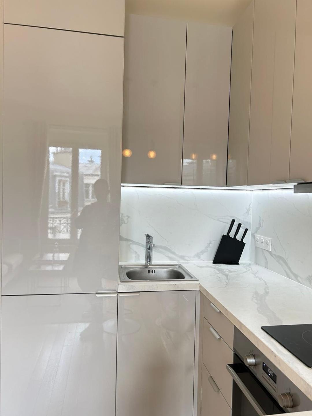 Spacious Near Eiffel Grenelle F2 Appartamento Parigi