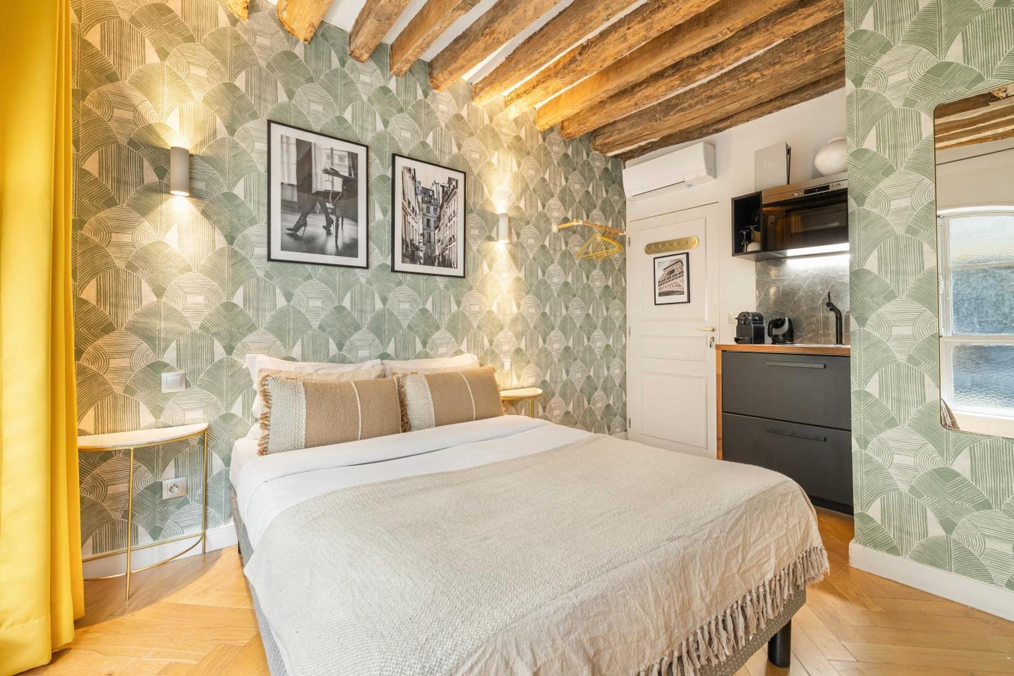 Superb Historical Next To Louvre And Opera Appartamento Parigi