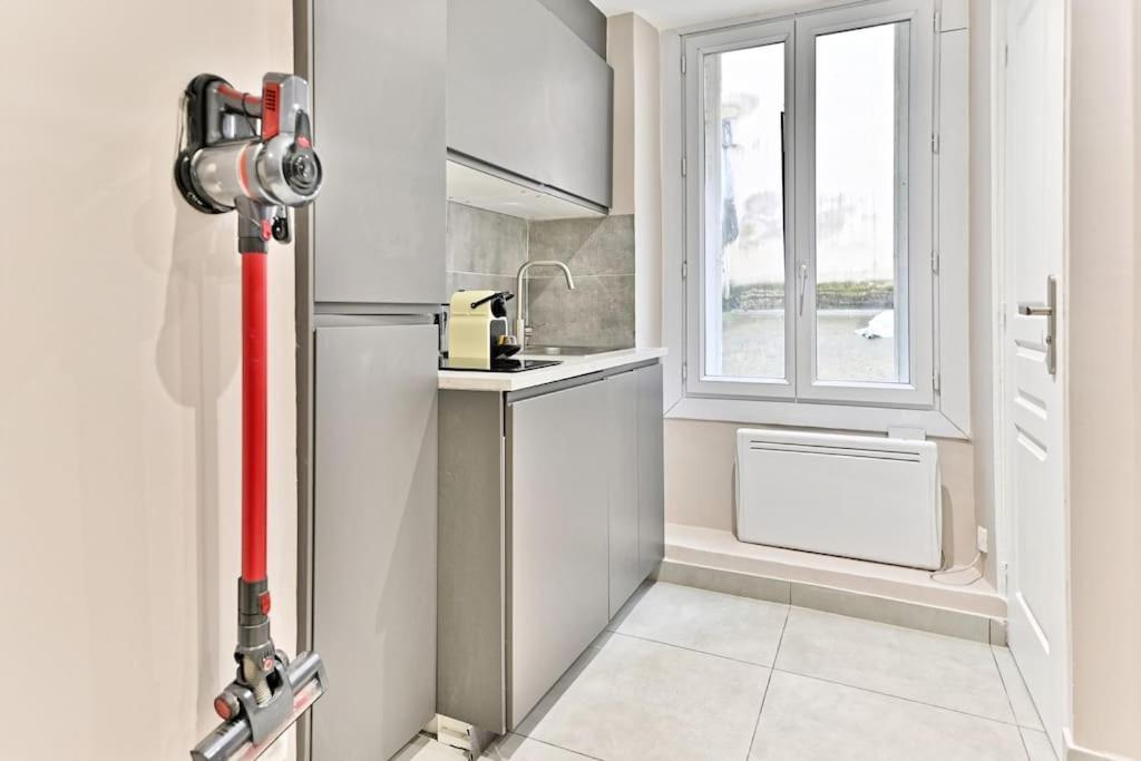 Appartamento Studio Confortable Au Coeur Du Quartier Sentier *