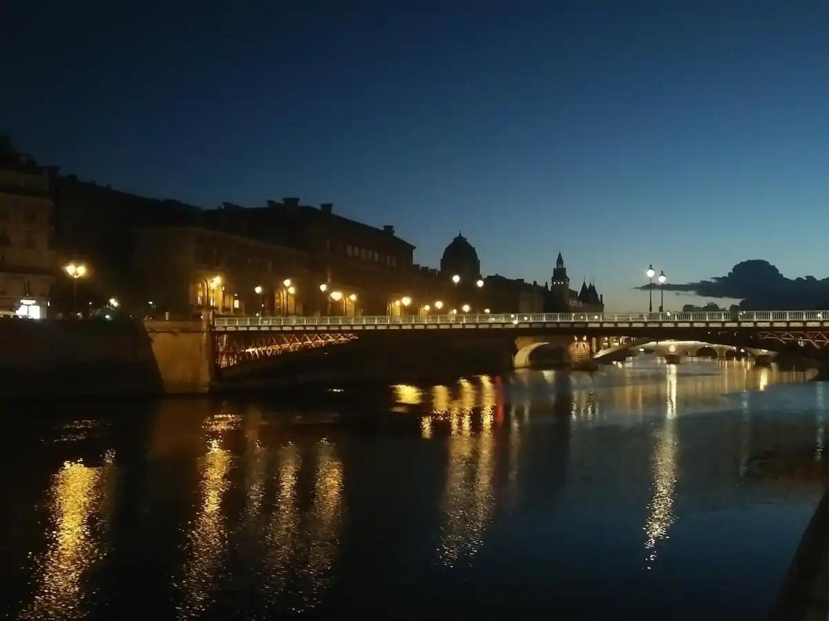 Campeggio Petit Havre De Paix Entre Le Marais Et Bastille Parigi