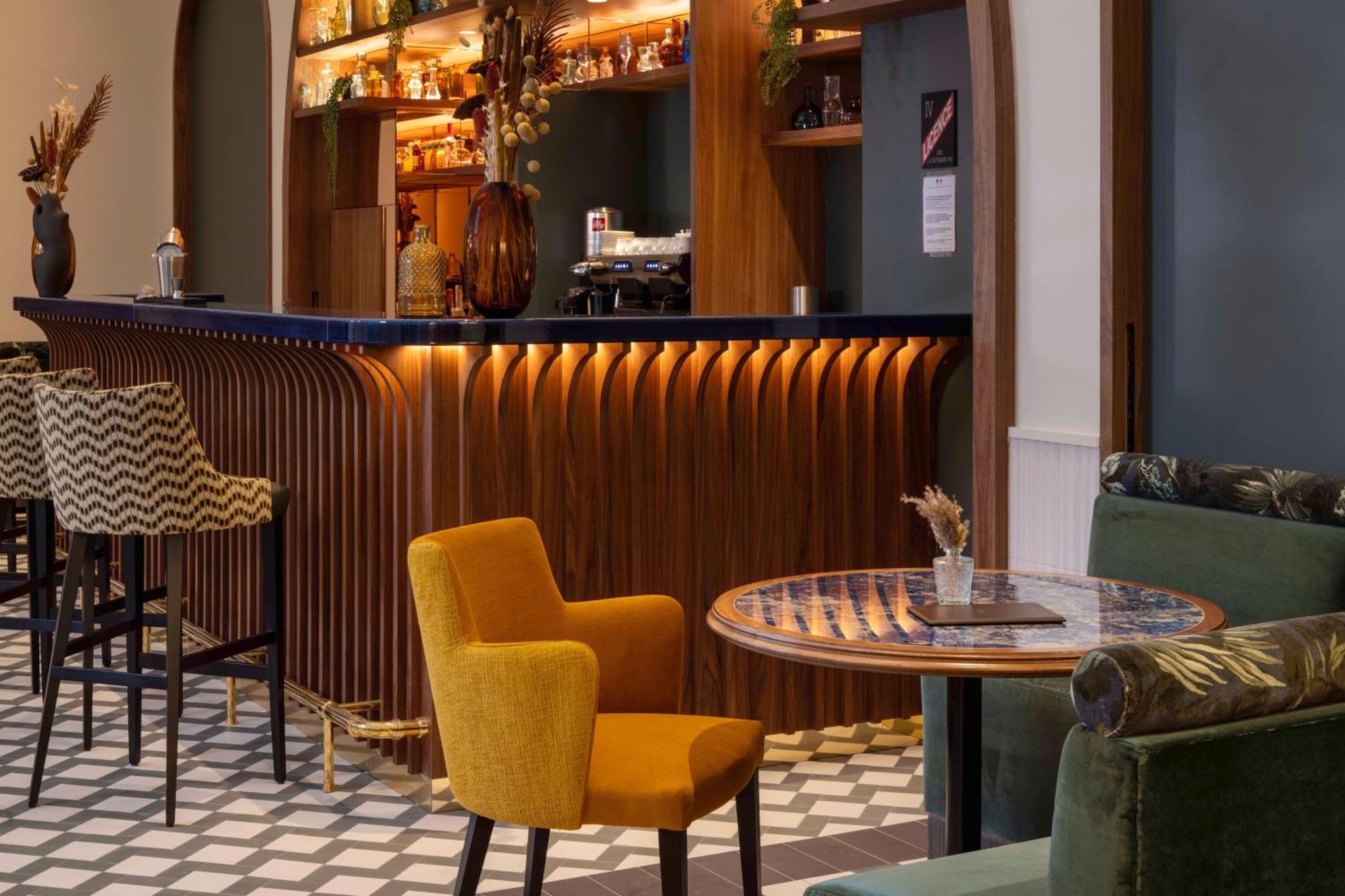Grand Coeur Latin Hotel 4*
