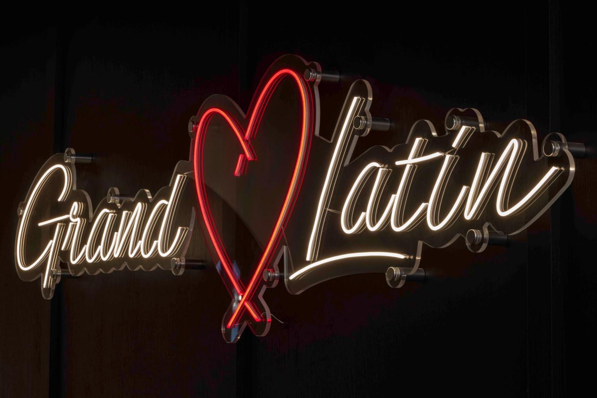 Hotel Grand Coeur Latin Paris