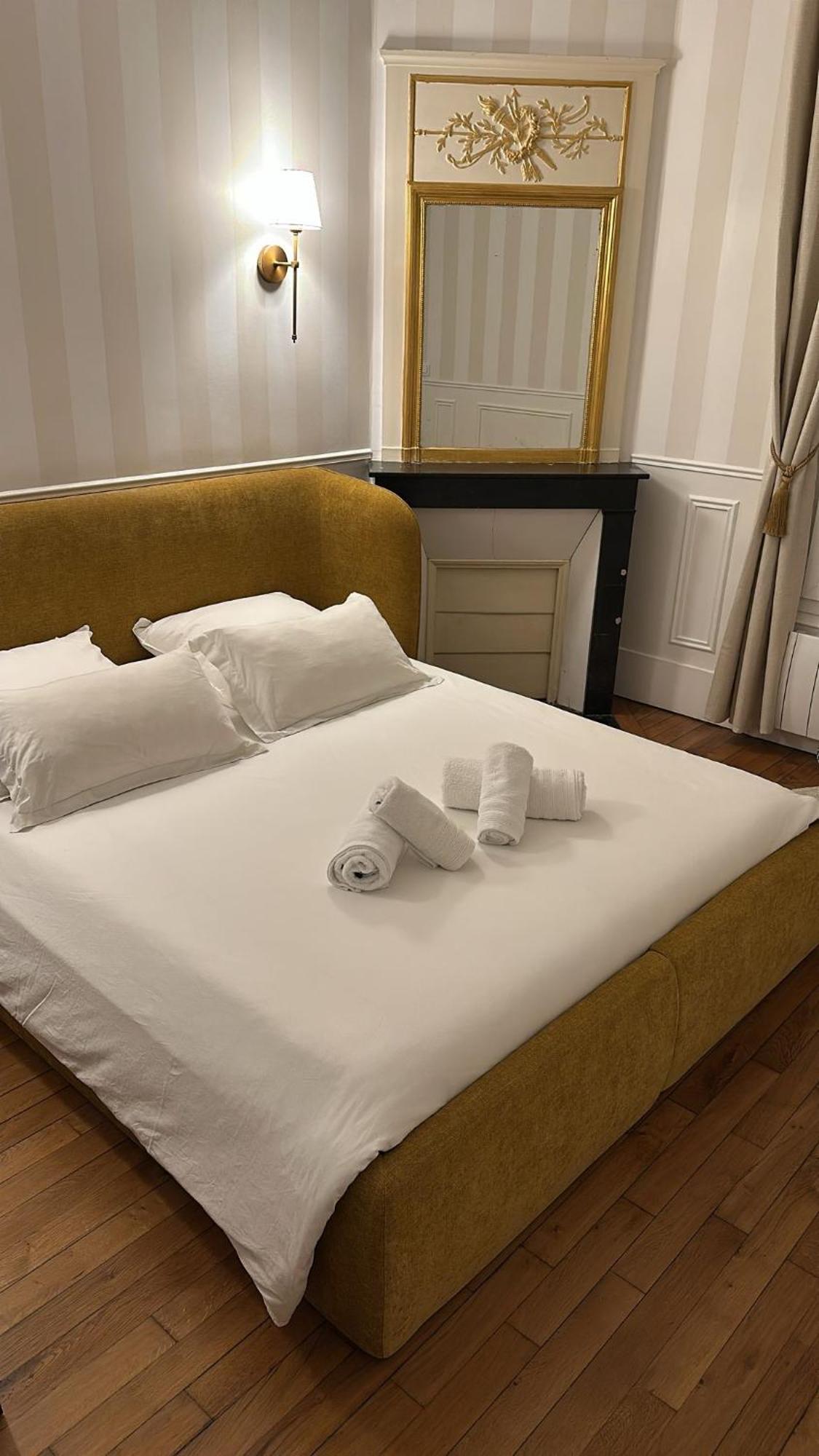 Charming Parisian Flat Near Eiffel Tower * Parigi