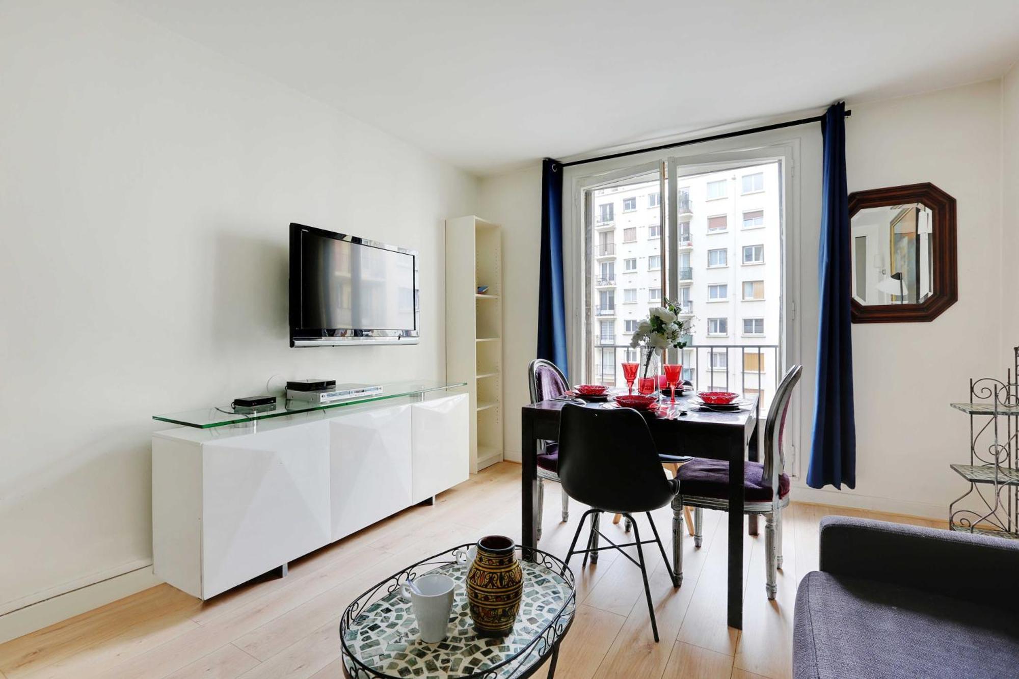 Charming - 2br-6p - Expo Apartment
