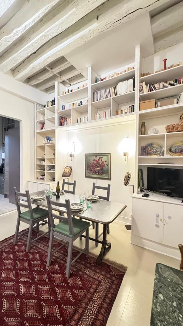 Spacious In Appartamento