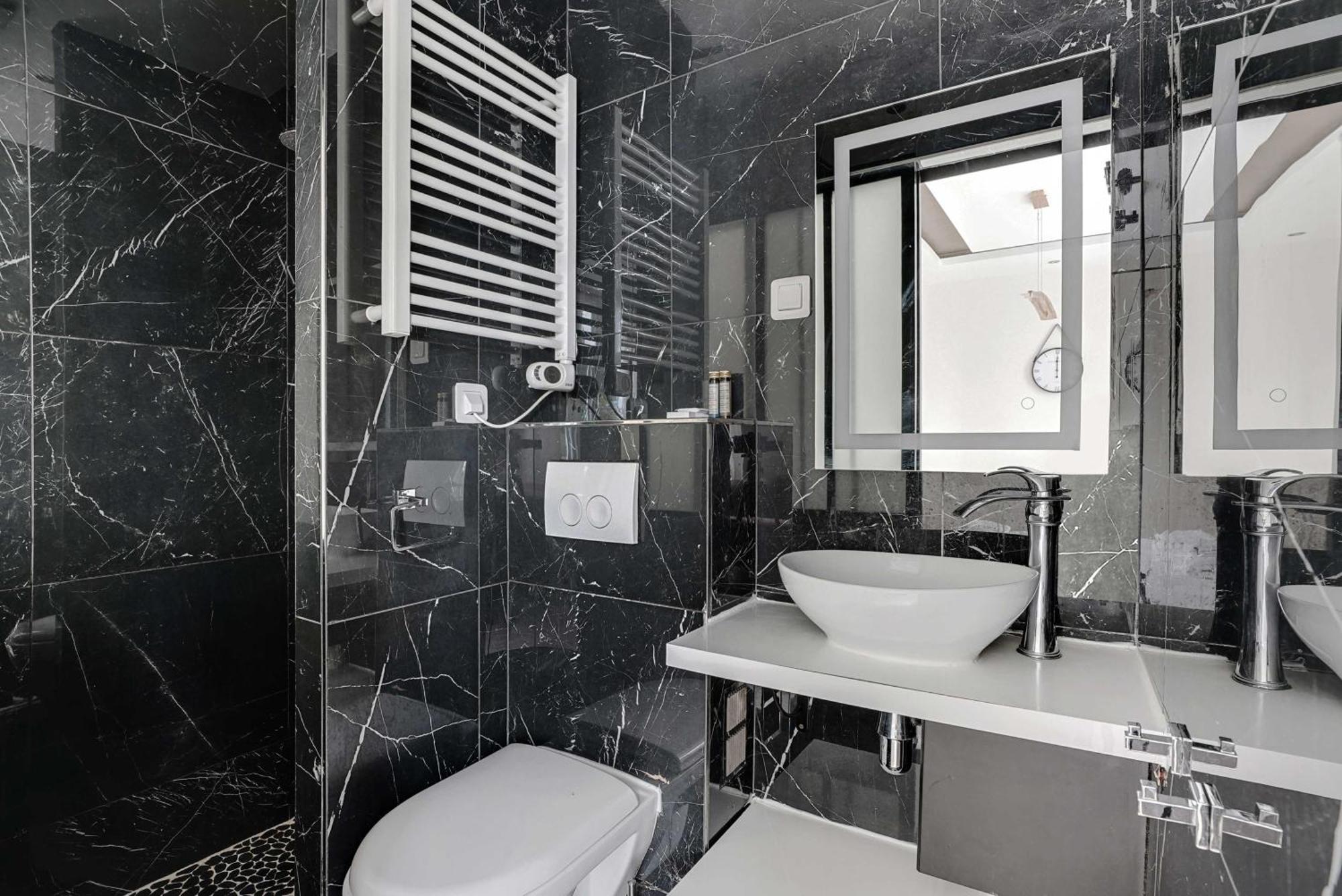 Charming - 2p - Centre Appartamento Parigi