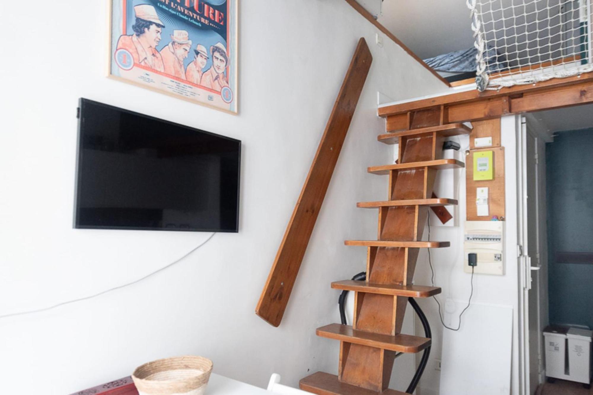 Apartment Charming For Two In The 10th *