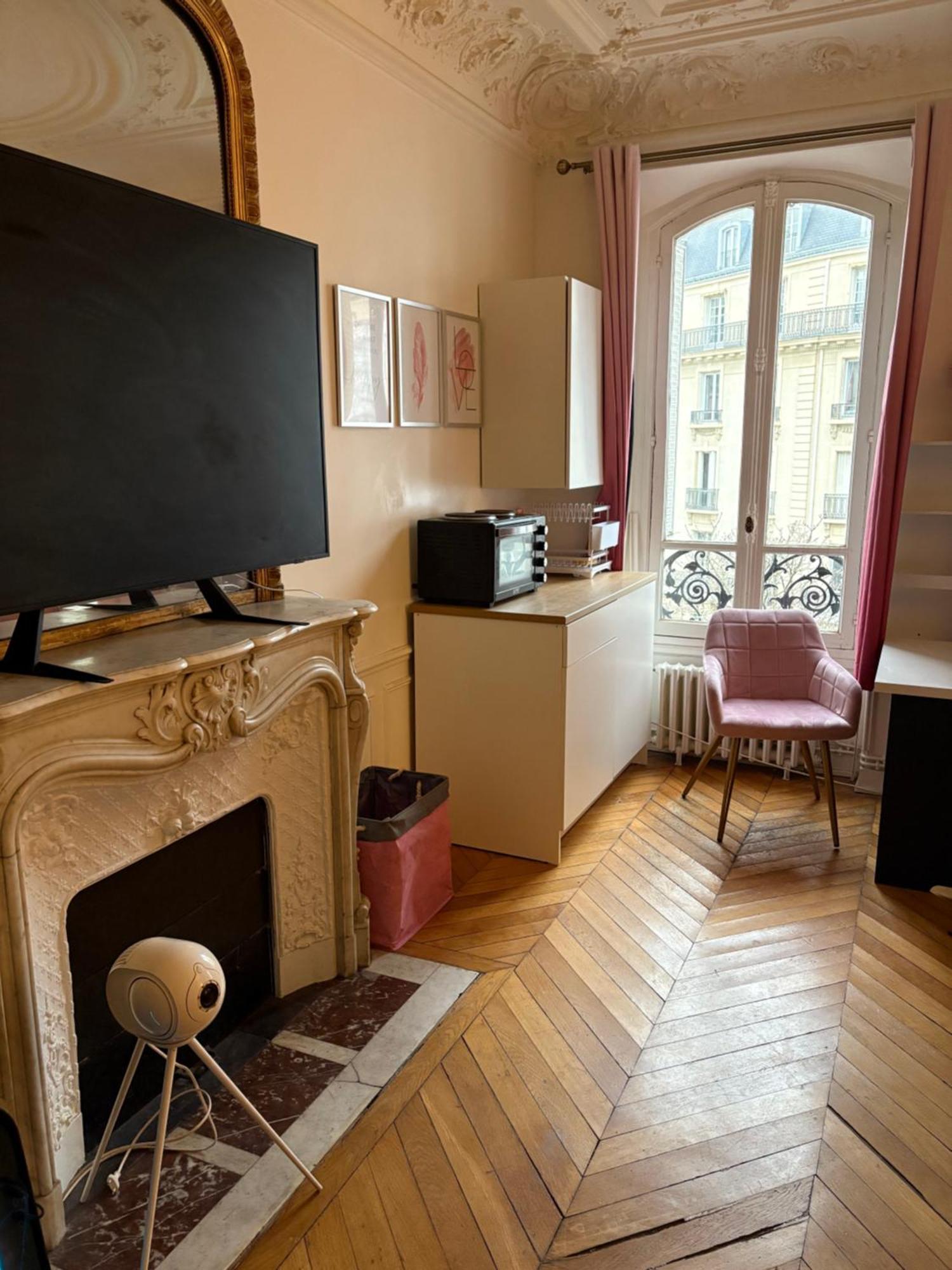 Wonderful Nearby Champs Elysees Appartamento
