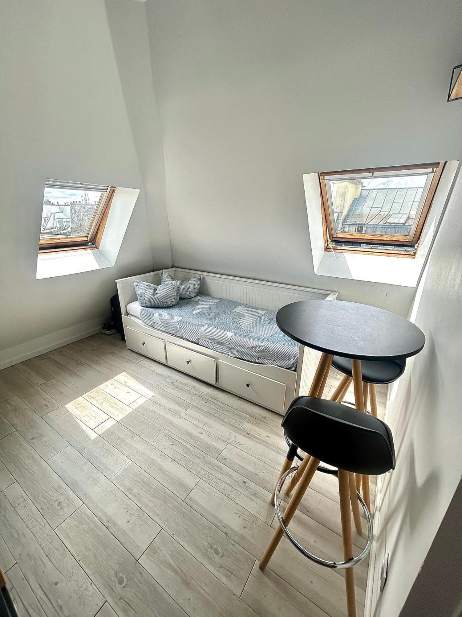 Apartment In Le Marais *