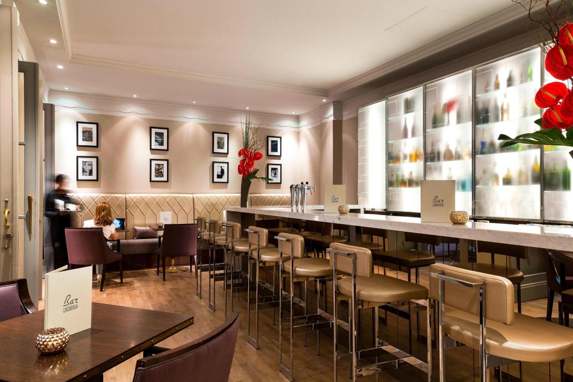 Marriott Opera Ambassador Hotel 4*