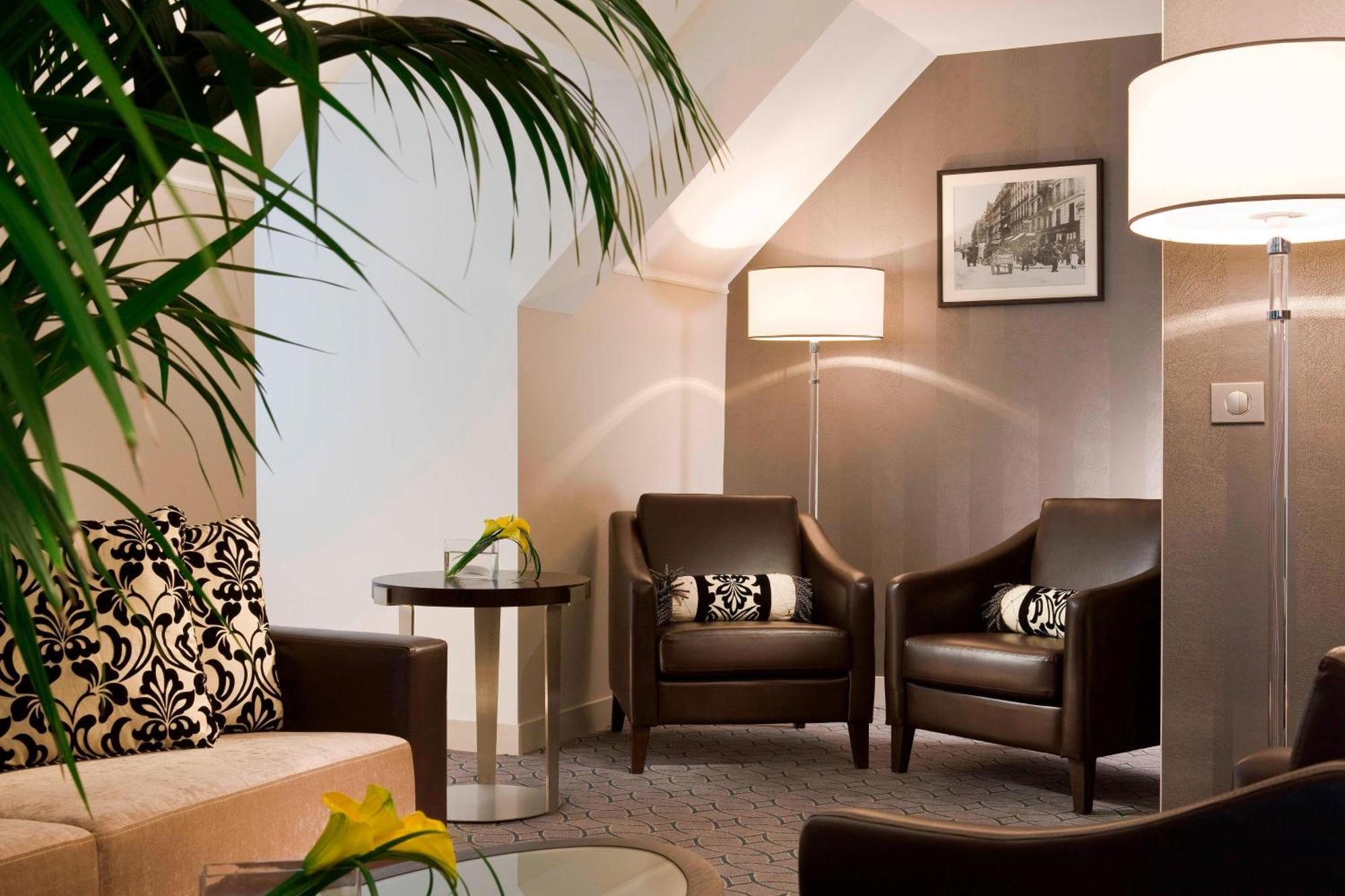 Hotel Marriott Opera Ambassador 4*