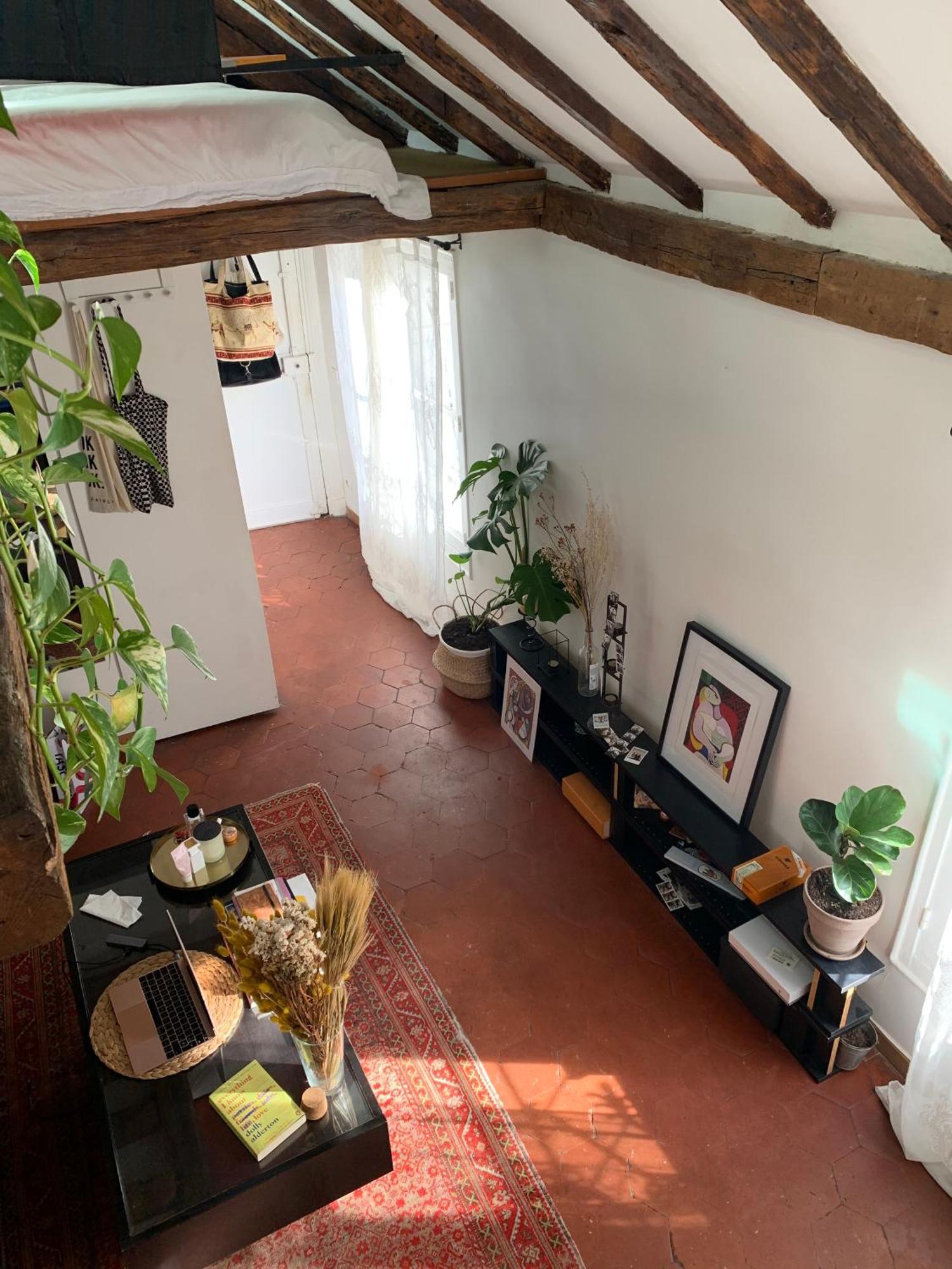 Cozy Mezzanine In The Heart Of *