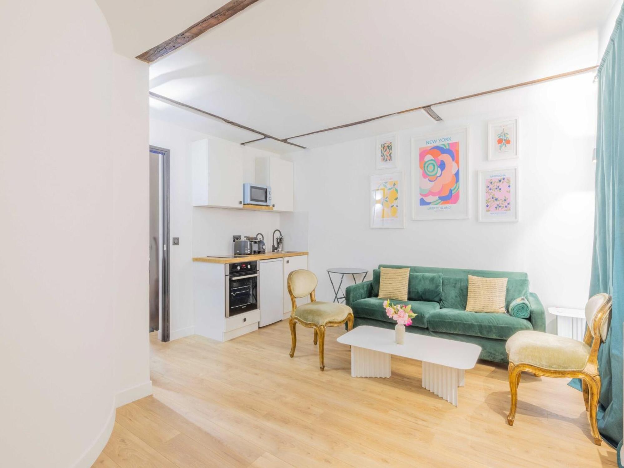 Charming Near Invalides - Mobility Lease Appartamento