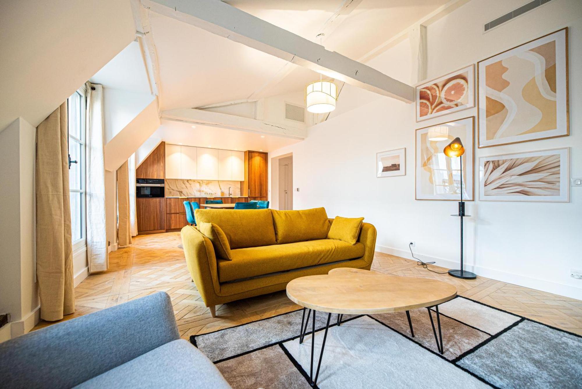 Apartment Cia - Flat In Louvre Museum With Balcony Paris
