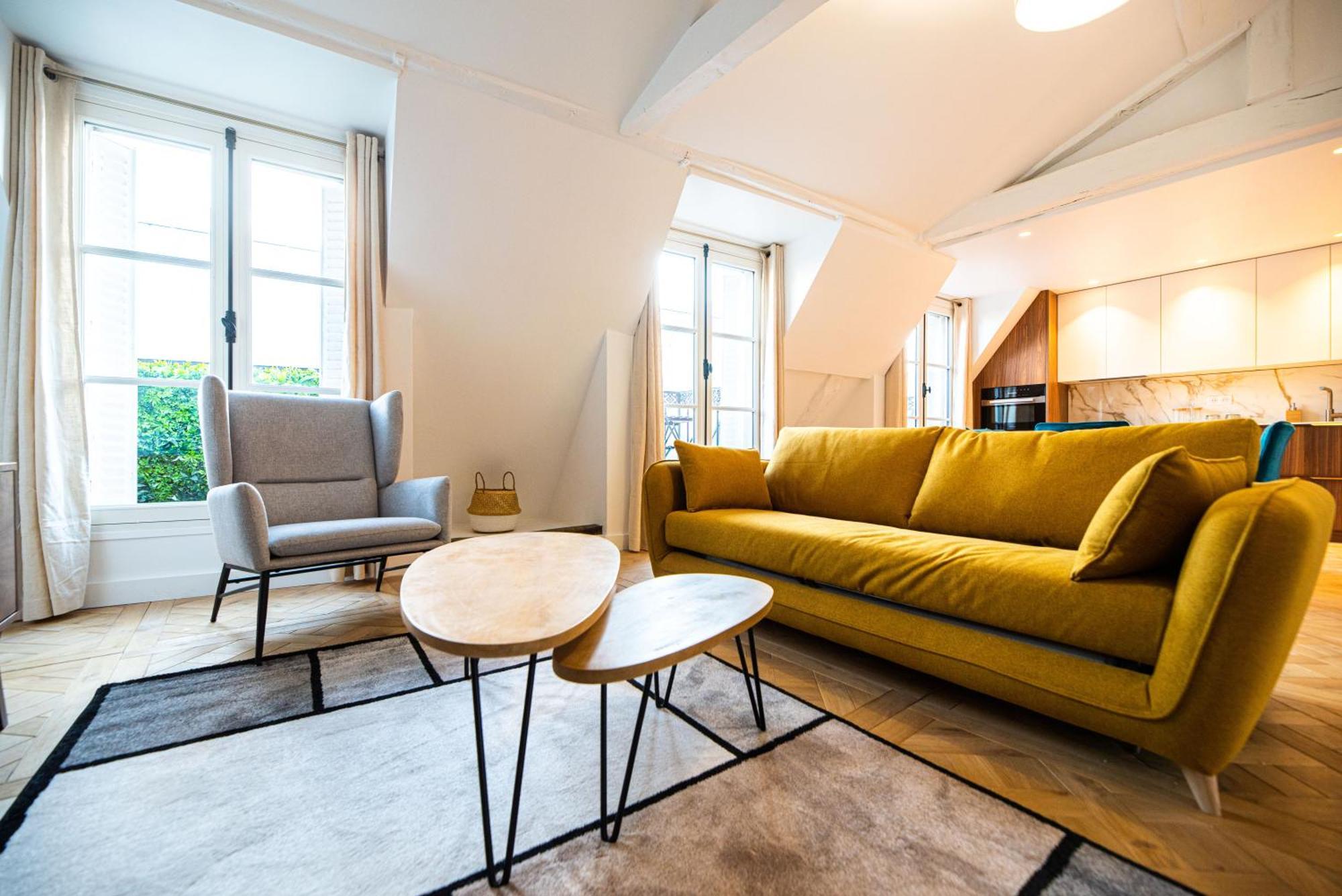 Apartment Cia - Flat In Louvre Museum With Balcony