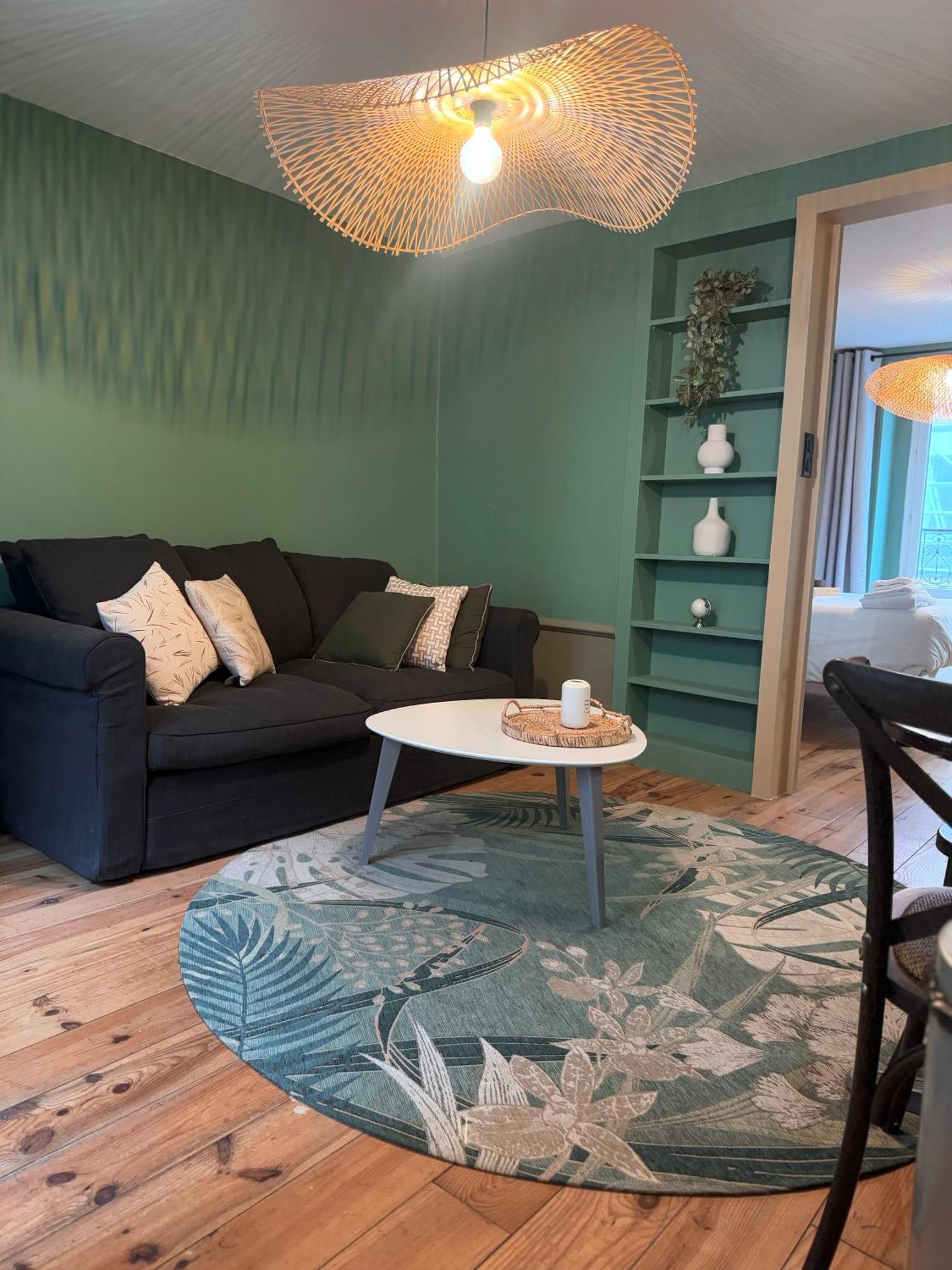 Hostel Le Village Montmartre By Hiphophostels *