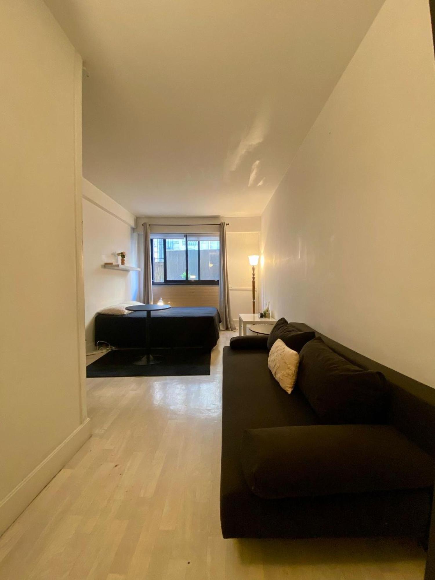 Kennedy Passy Tour Eiffel Apartment Paris