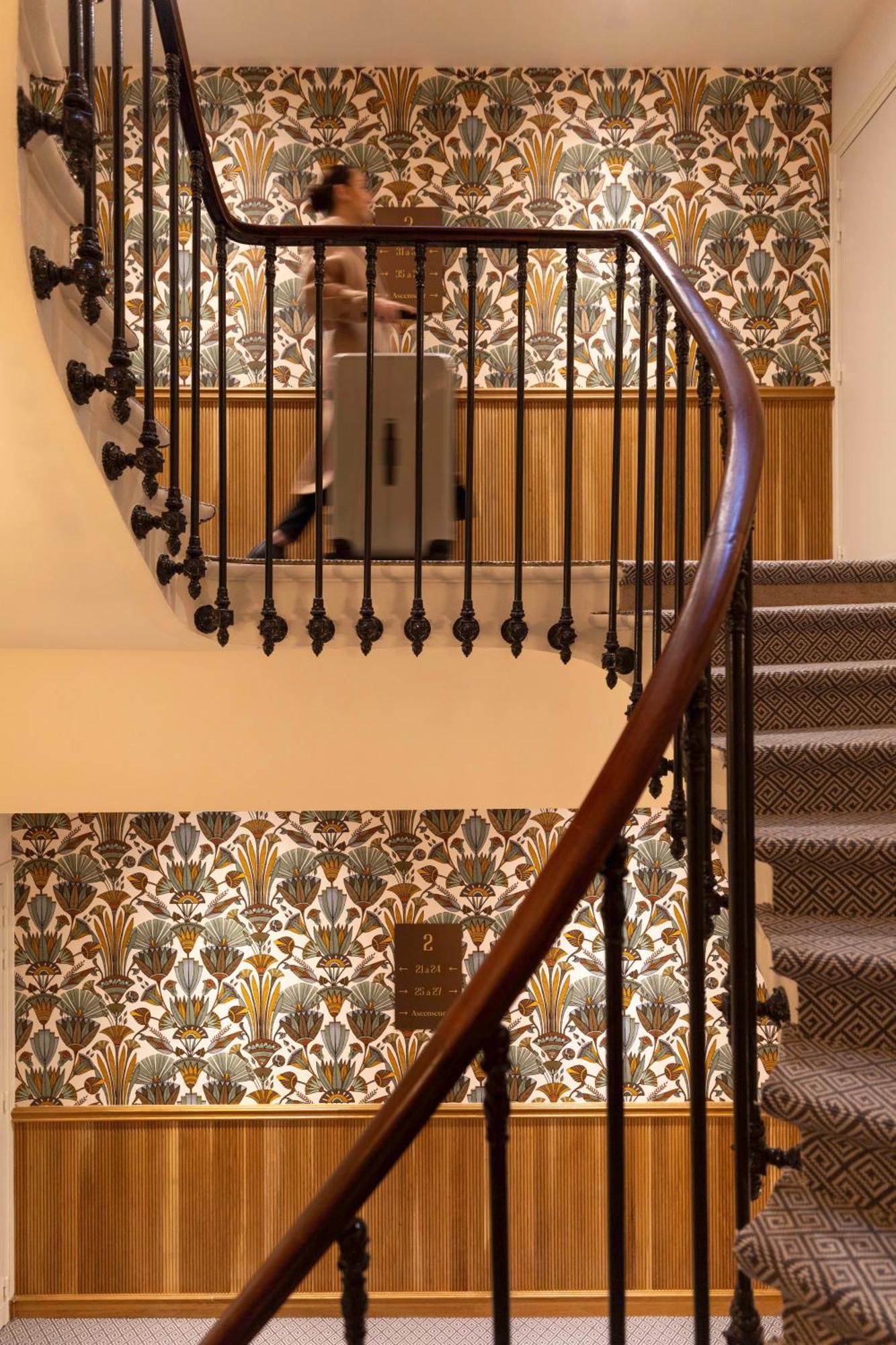 Madame Drouot & - Opera Hotel Parigi