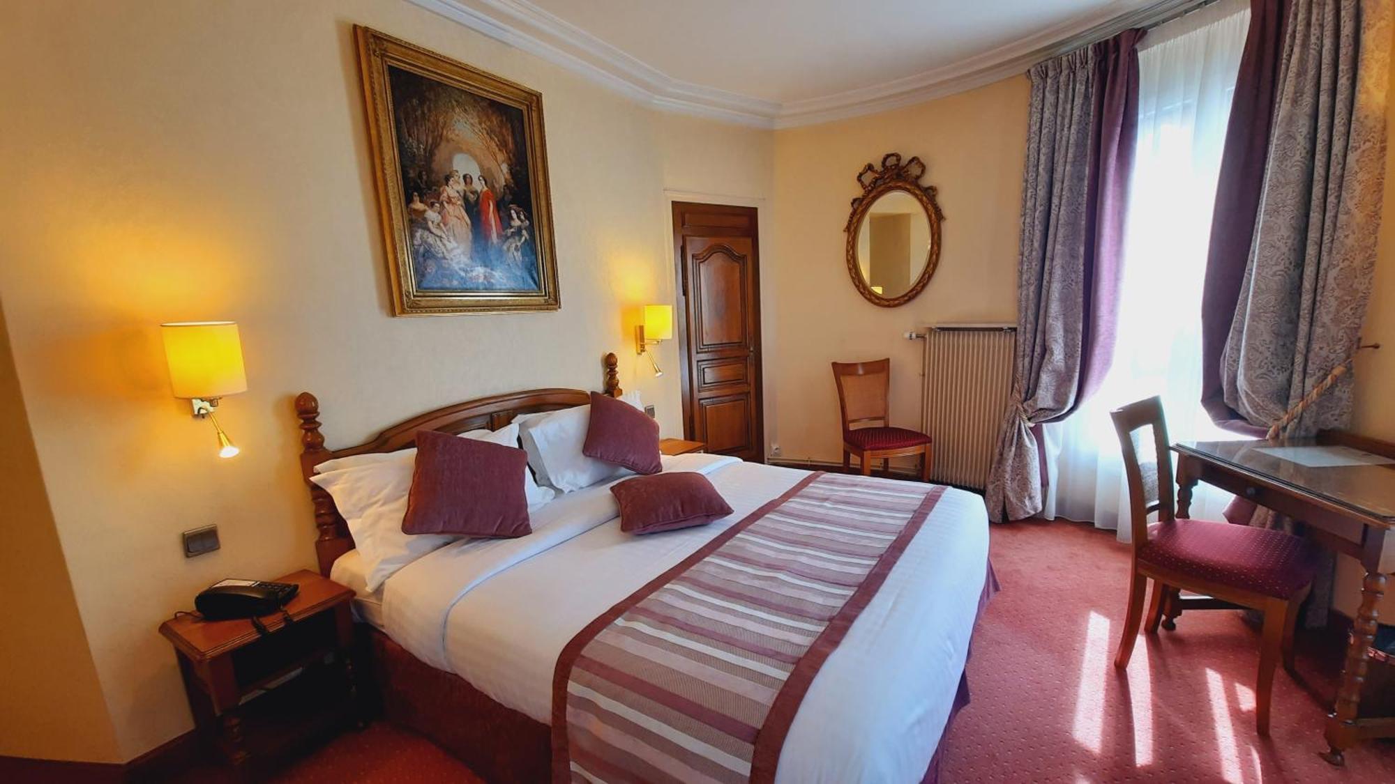 Hotel Paix Republique Parigi