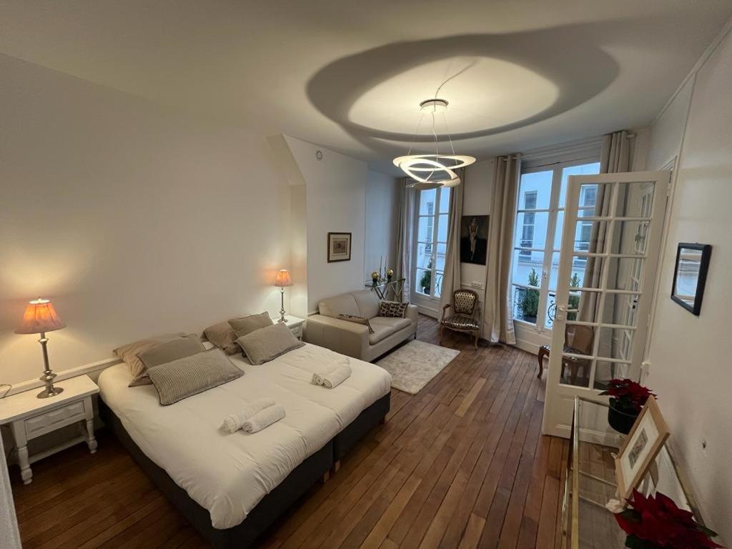 Appartamento Aux Terrasses De La Lune Parigi
