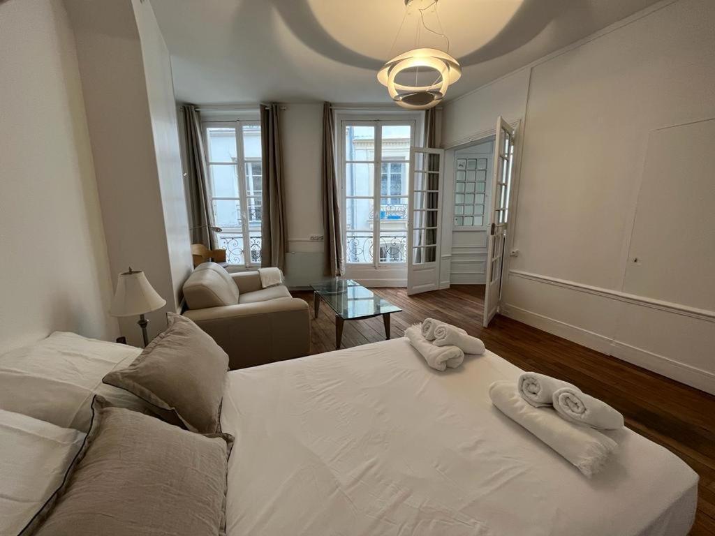 Aux Terrasses De La Lune Appartamento Parigi