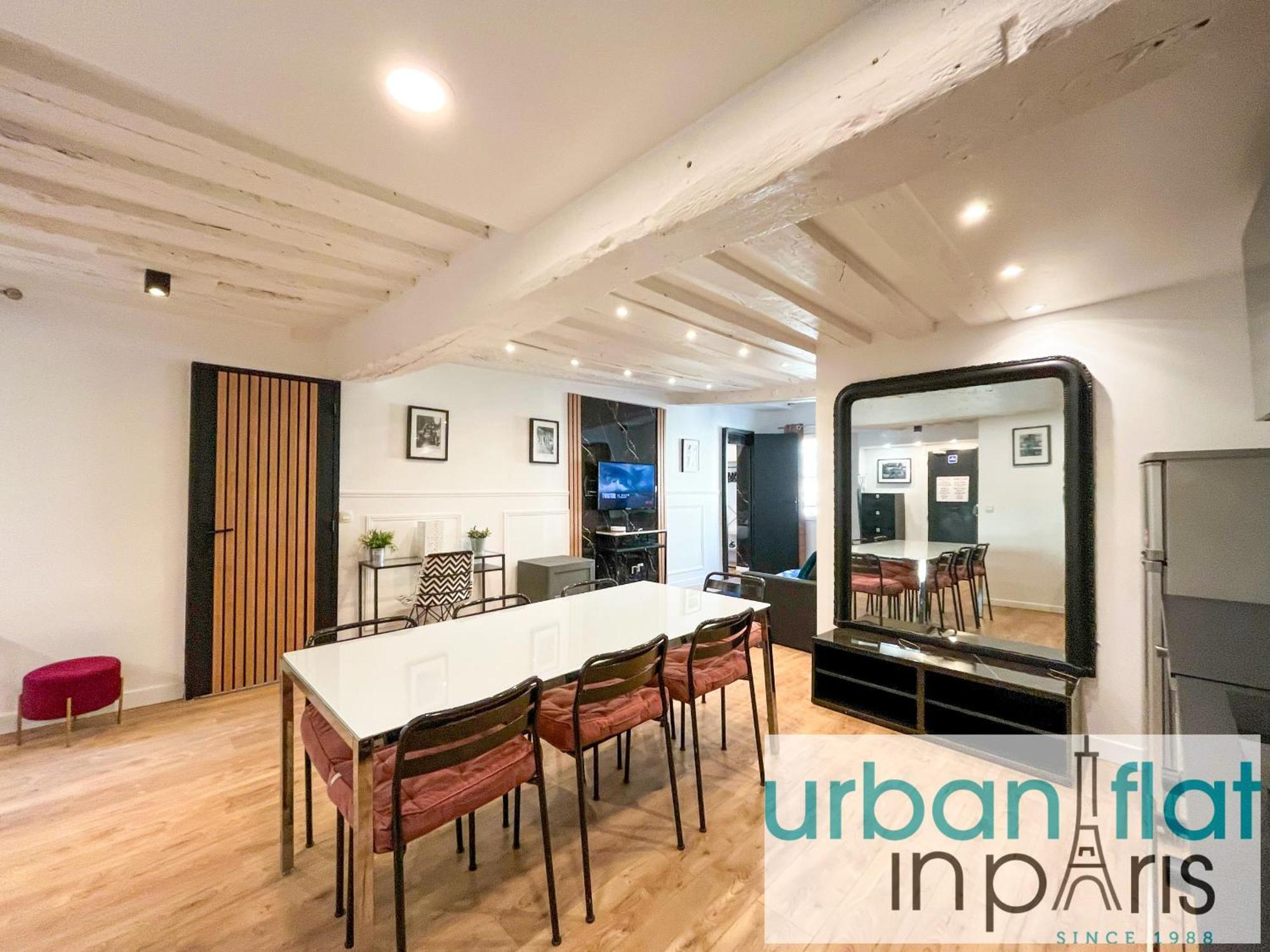 Appartamento 100 - Luxury 2 Bedroom - Beaubourg Marais Parigi