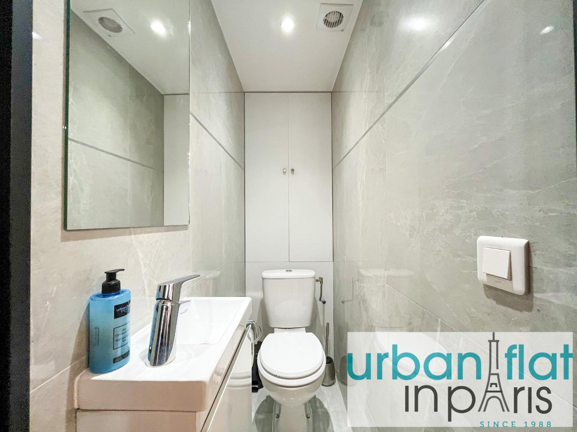 Appartamento 100 - Luxury 2 Bedroom - Beaubourg Marais Parigi