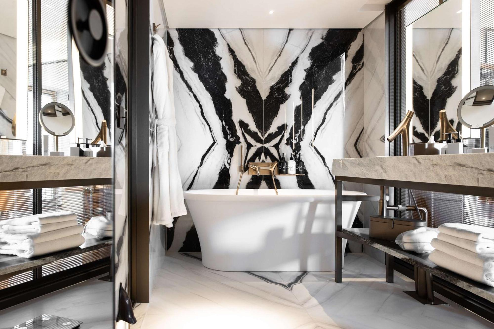 Hotel Sax Paris, Lxr &