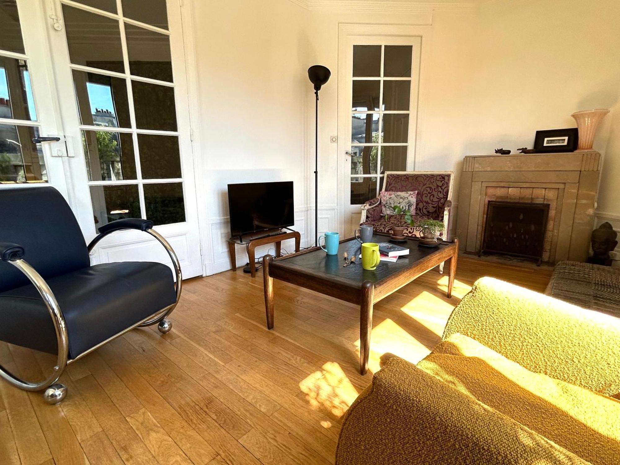 Le Penthouse Guy Moquet *